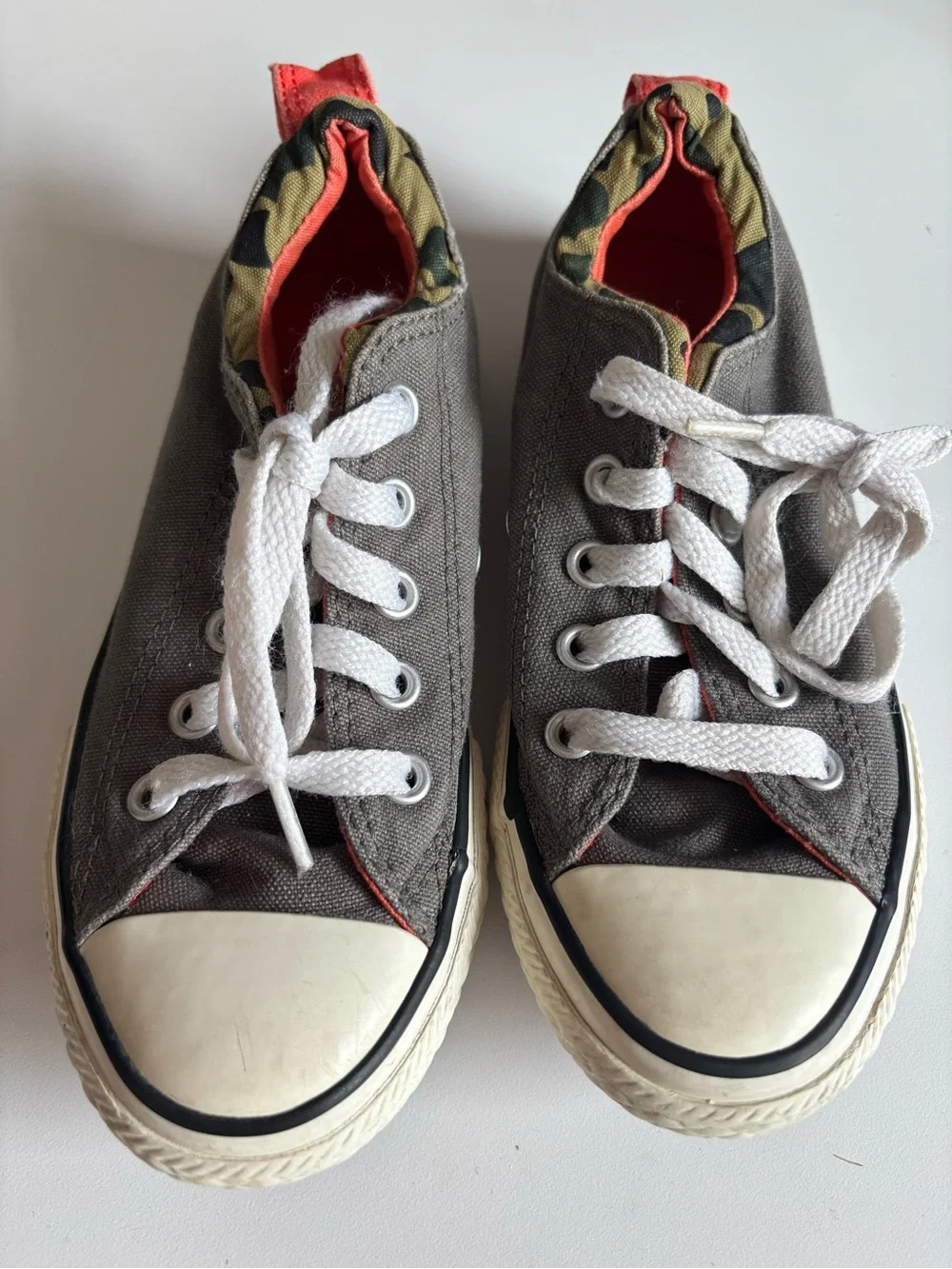 Converse Boys Low Top Lace Up Sneakers Gray Camo Orange Kids Size 12 School Play